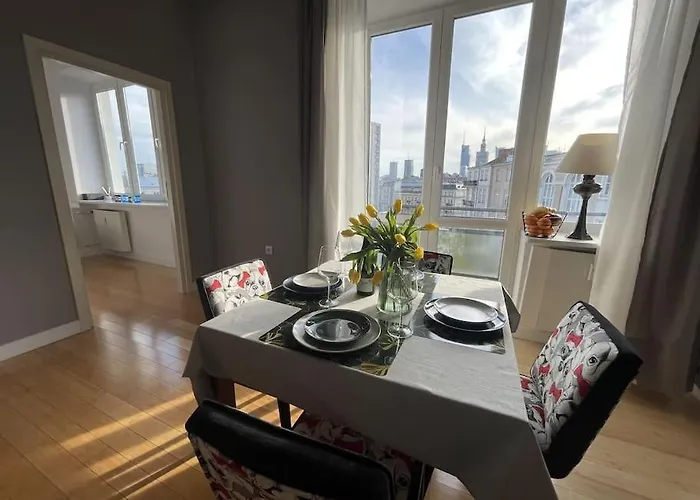 Elegant Apartament With An Amazing City View!